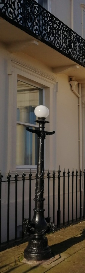Royal Crescent Court, formally the Royal Crescent Hotel Street Lighting